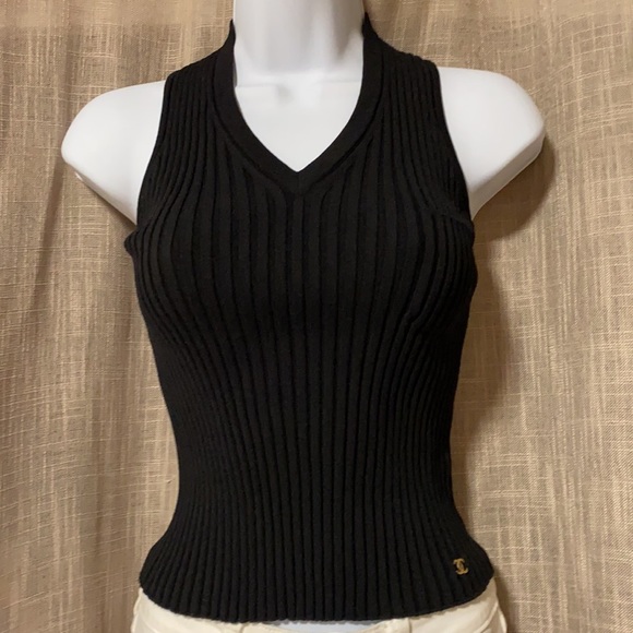 Authentic Chanel Ribbed Knit Sleeveless Top in Black size 40 - Picture 3 of 16